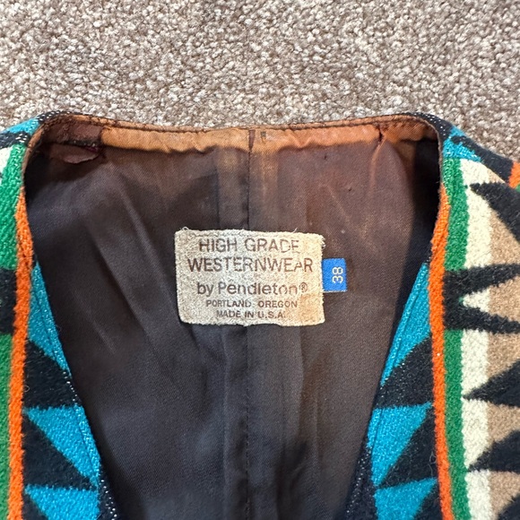 Authentic Pendleton Aztec Wool - Picture 3 of 6